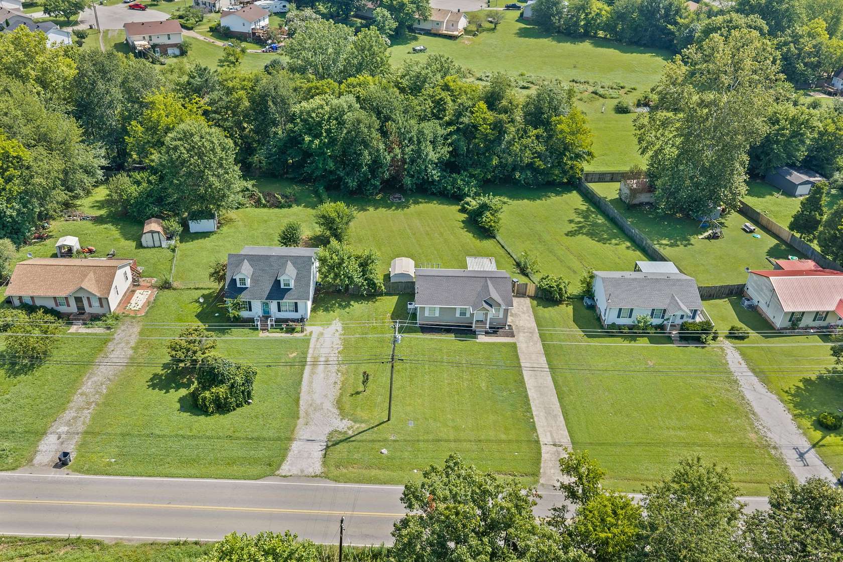 1.83 Acres of Land with Home for Sale in Oak Grove, Kentucky