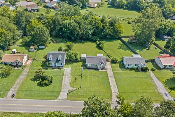 1.83 Acres of Land with Home for Sale in Oak Grove, Kentucky
