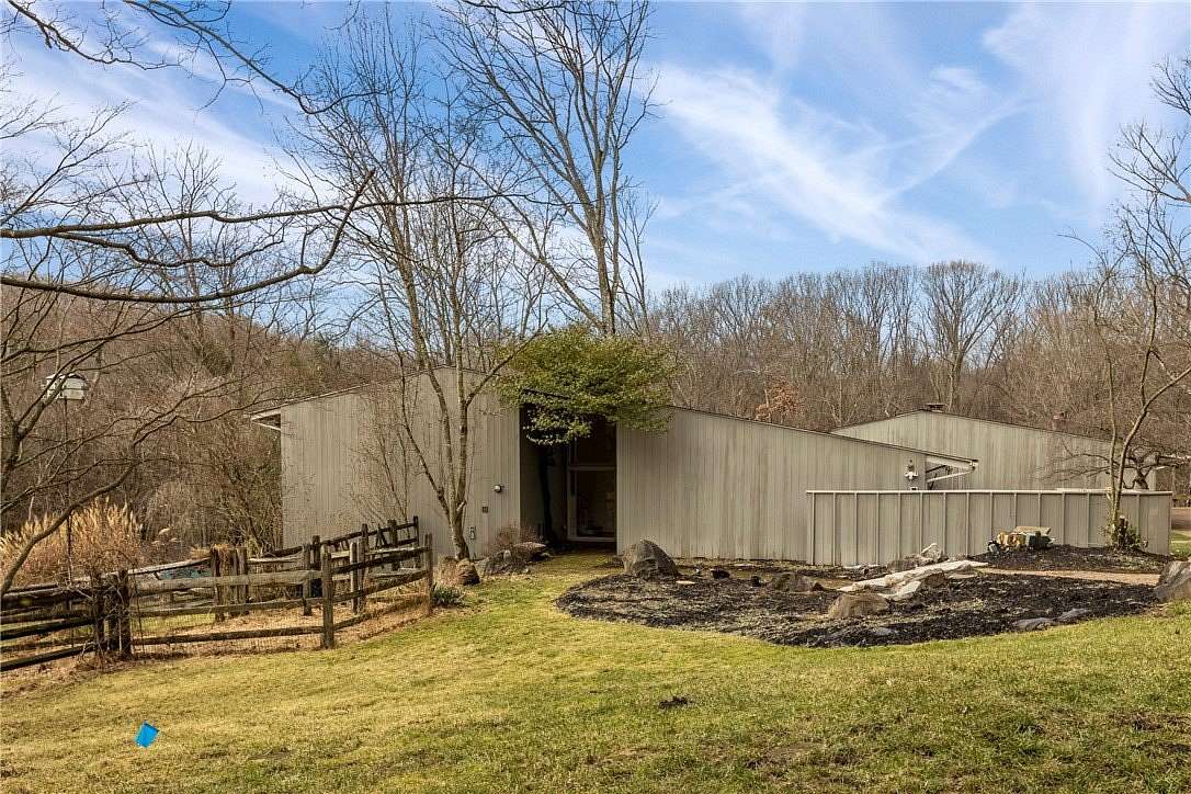 3.7 Acres of Land with Home for Sale in Pittsburgh, Pennsylvania
