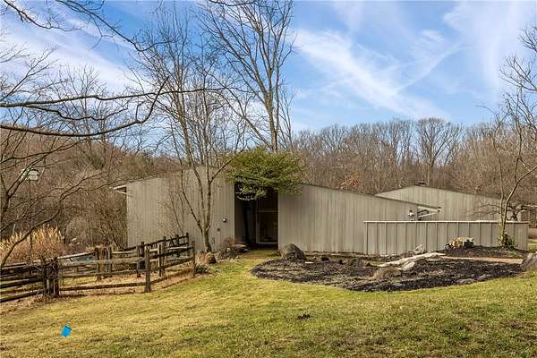 3.7 Acres of Land with Home for Sale in Pittsburgh, Pennsylvania