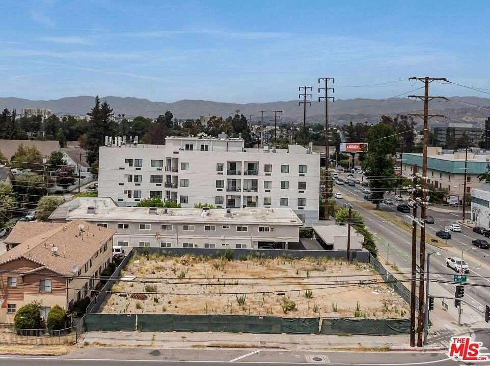 0.3 Acres of Residential Land for Sale in Los Angeles, California