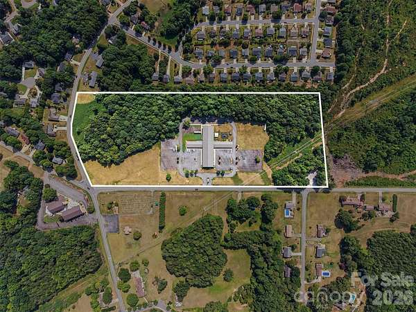 18.3 Acres of Land for Sale in Hickory, North Carolina