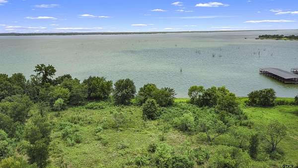 2.25 Acres of Residential Land for Sale in Corsicana, Texas