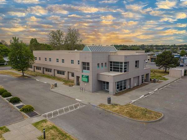 2.5 Acres of Mixed-Use Land for Sale in Kennewick, Washington