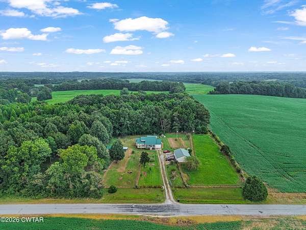 2.5 Acres of Land with Home for Sale in Trenton, Tennessee