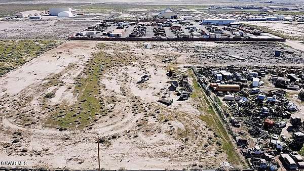 10 Acres of Commercial Land for Sale in Rosamond, California