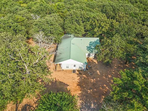 10.5 Acres of Land with Home for Sale in Collinsville, Texas