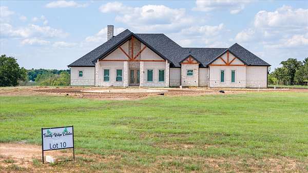9 Acres of Land with Home for Sale in Stephenville, Texas