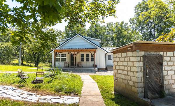 518 Acres of Land with Home for Sale in Norwood, Missouri