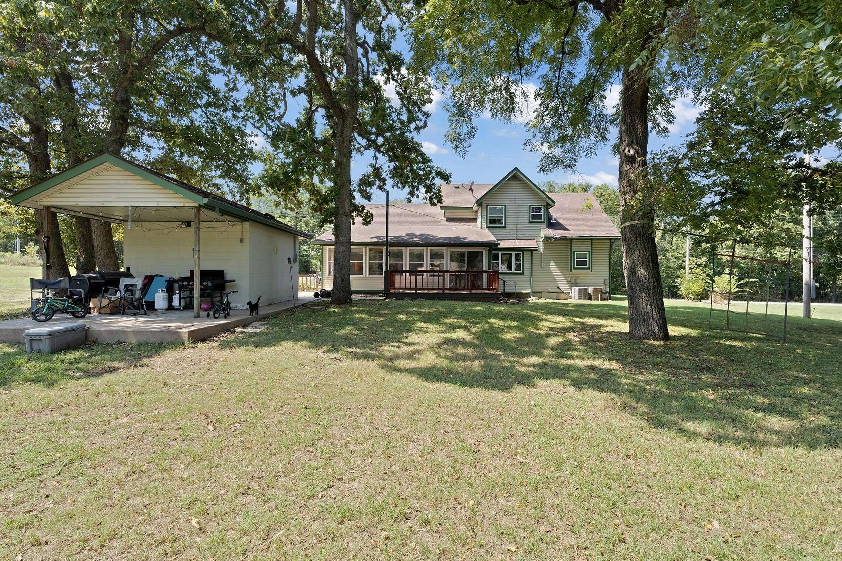 9.35 Acres of Land with Home for Sale in Grove, Oklahoma
