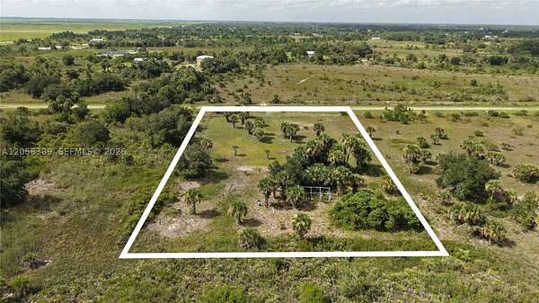 1.25 Acres of Residential Land for Sale in Okeechobee, Florida