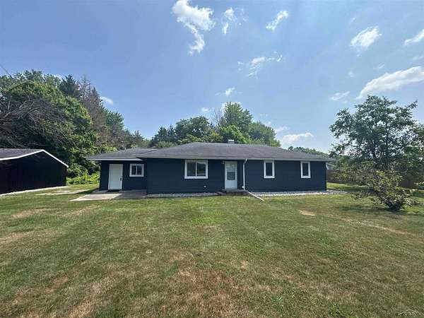 2.1 Acres of Land with Home for Sale in Saginaw, Michigan