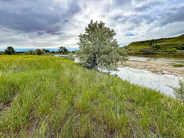 20 Acres of Agricultural & Residential Land for Sale in Havre, Montana