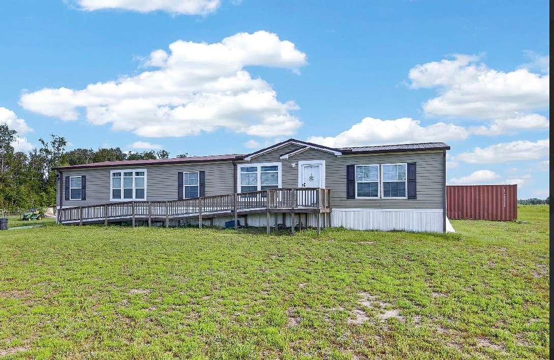 20.2 Acres of Land with Home for Sale in Live Oak, Florida