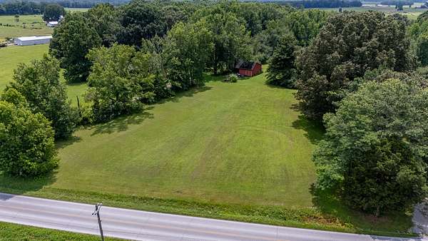 14.7 Acres of Land with Home for Sale in Ethridge, Tennessee