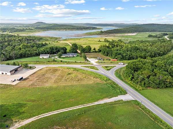 1.25 Acres of Residential Land for Sale in Lead Hill, Arkansas