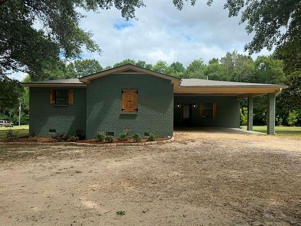 1.56 Acres of Land with Home for Sale in Laurel, Mississippi