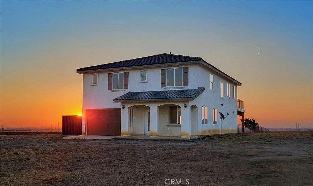 2.5 Acres of Land with Home for Sale in Lancaster, California