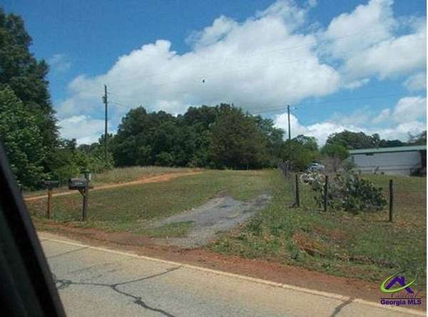 2.83 Acres of Land with Home for Sale in Royston, Georgia