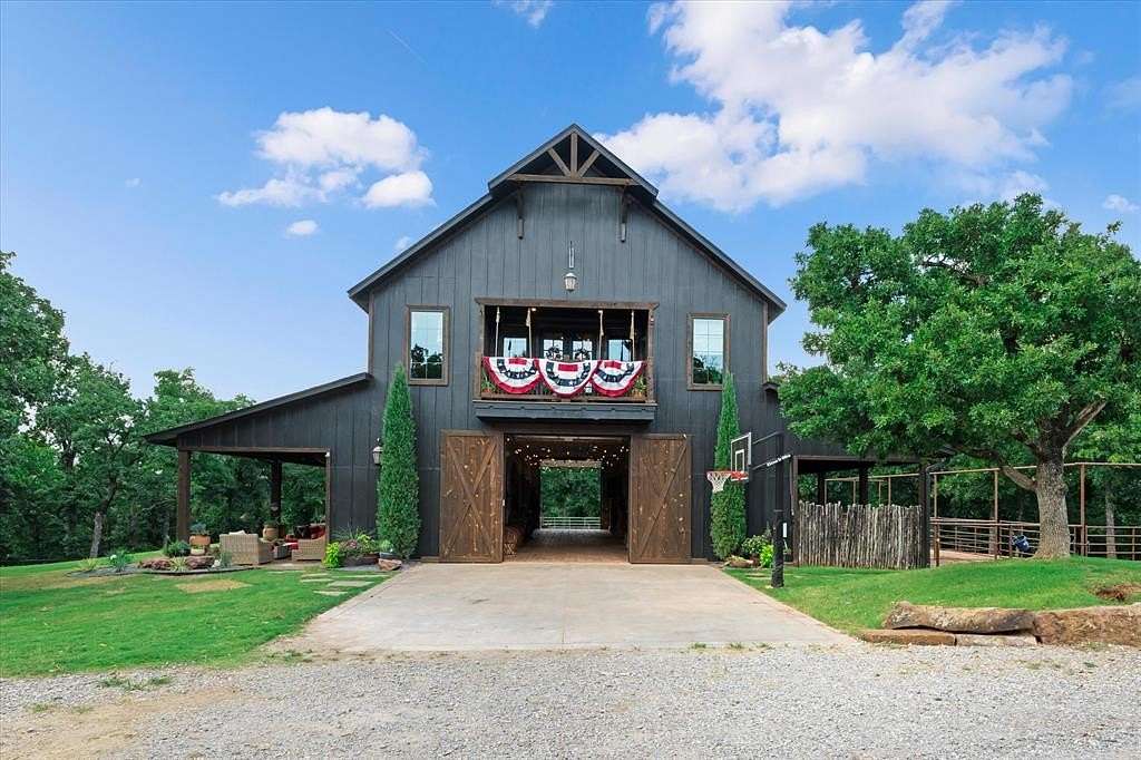 39.2 Acres of Recreational Land with Home for Sale in Arcadia, Oklahoma