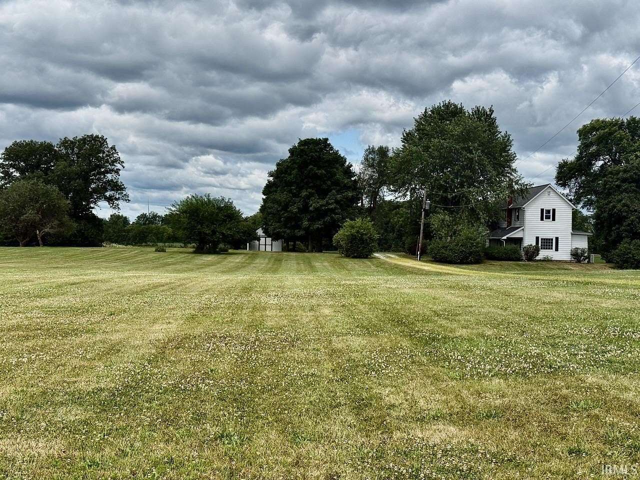 5.52 Acres of Land with Home for Sale in Hartford City, Indiana