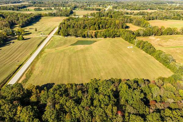 21.5 Acres of Agricultural & Residential Land for Sale in Dickson, Tennessee