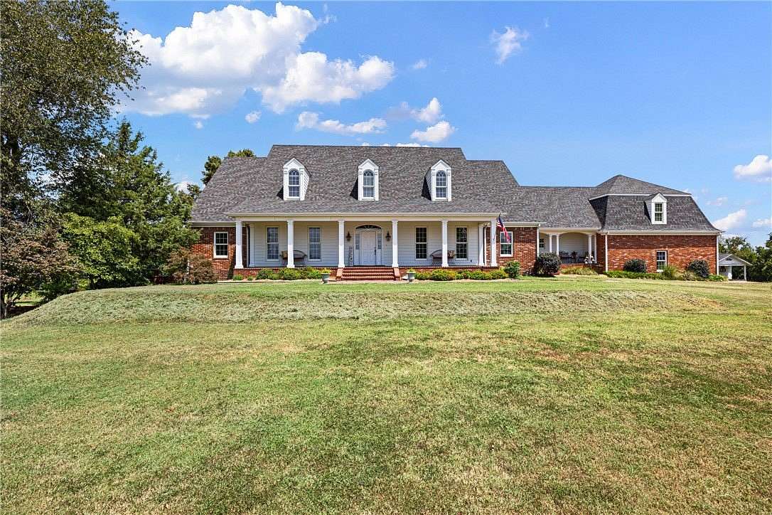 17 Acres of Land with Home for Sale in Clarksville, Arkansas