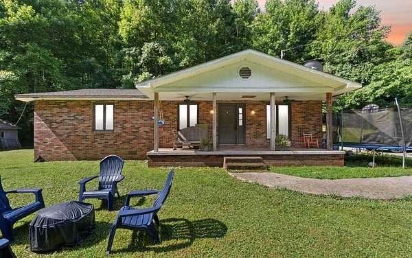 25 Acres of Land with Home for Sale in Hallie, Kentucky