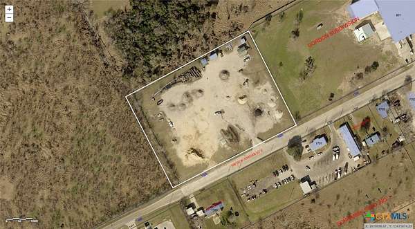 5 Acres of Commercial Land for Sale in Victoria, Texas