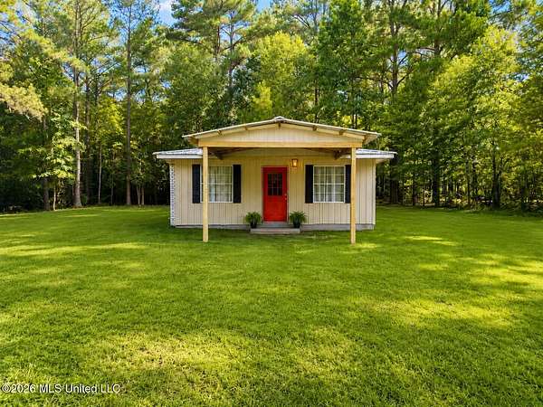 24 Acres of Recreational Land with Home for Lease in Stringer, Mississippi