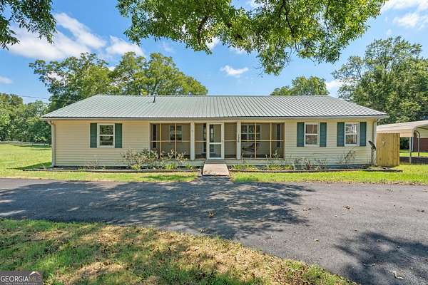 5.22 Acres of Land with Home for Sale in Williamson, Georgia
