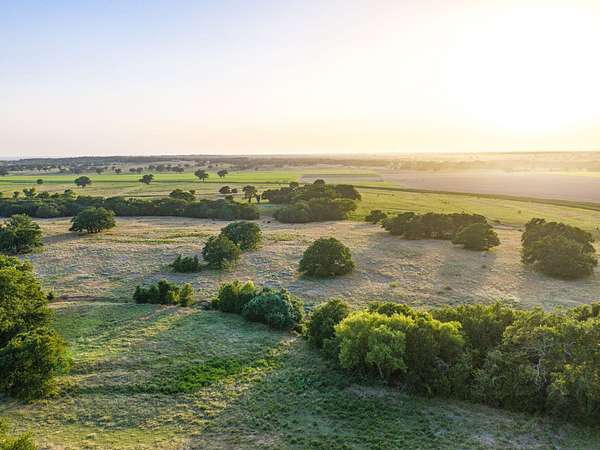 264 Acres of Land for Sale in Boyd, Texas