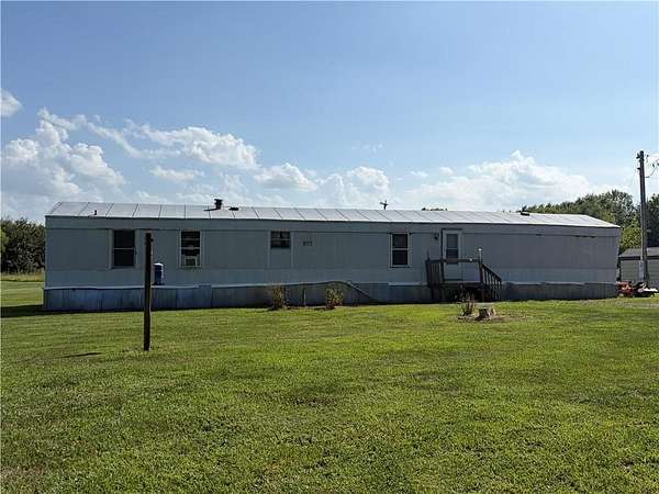 10 Acres of Land with Home for Sale in Garden City, Missouri