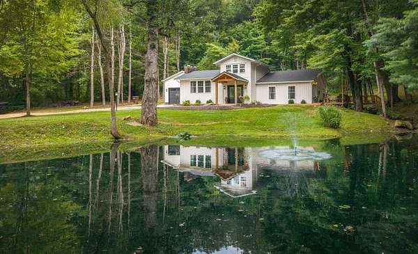 1.77 Acres of Land with Home for Sale in Mount Vernon, Ohio