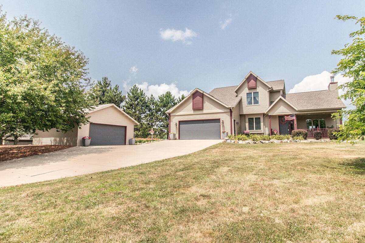4.28 Acres of Land with Home for Sale in Battle Creek, Michigan