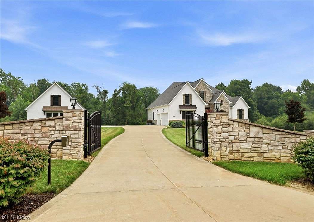 2 Acres of Land with Home for Sale in Wadsworth, Ohio