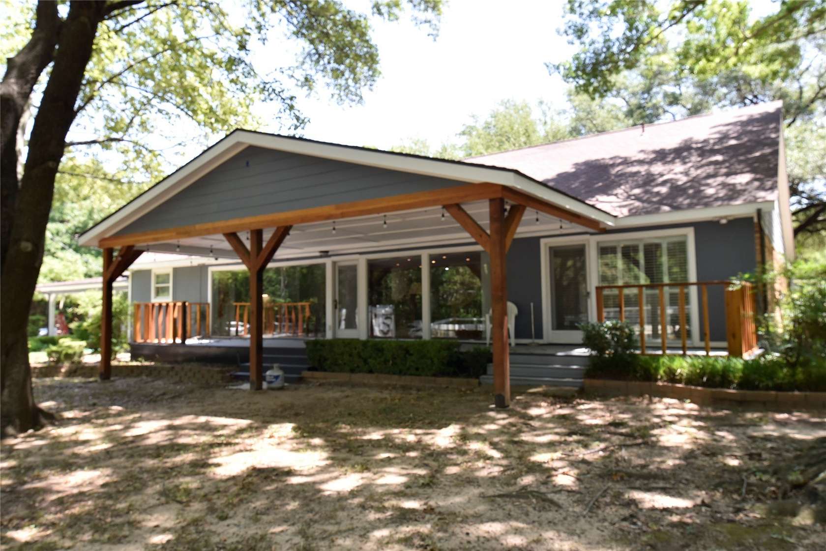 2.5 Acres of Land with Home for Sale in Mesquite, Texas