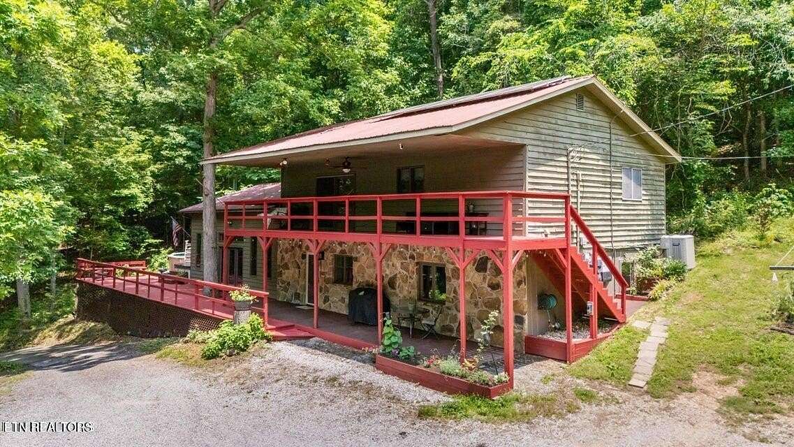 2 Acres of Land with Home for Sale in Loudon, Tennessee