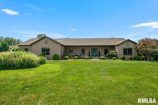5 Acres of Land with Home for Sale in Rochester, Illinois