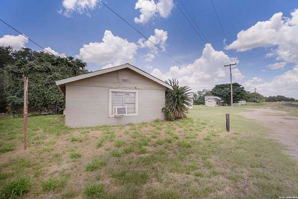 2 Acres of Commercial Land for Sale in Pleasanton, Texas