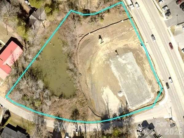 2 Acres of Commercial Land for Sale in Hendersonville, North Carolina