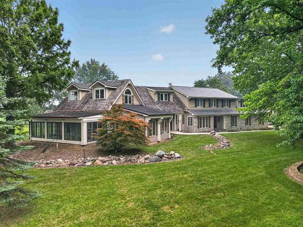 4.48 Acres of Land with Home for Sale in Hoagland, Indiana