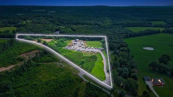 12 Acres of Commercial Land for Sale in Crossville, Tennessee