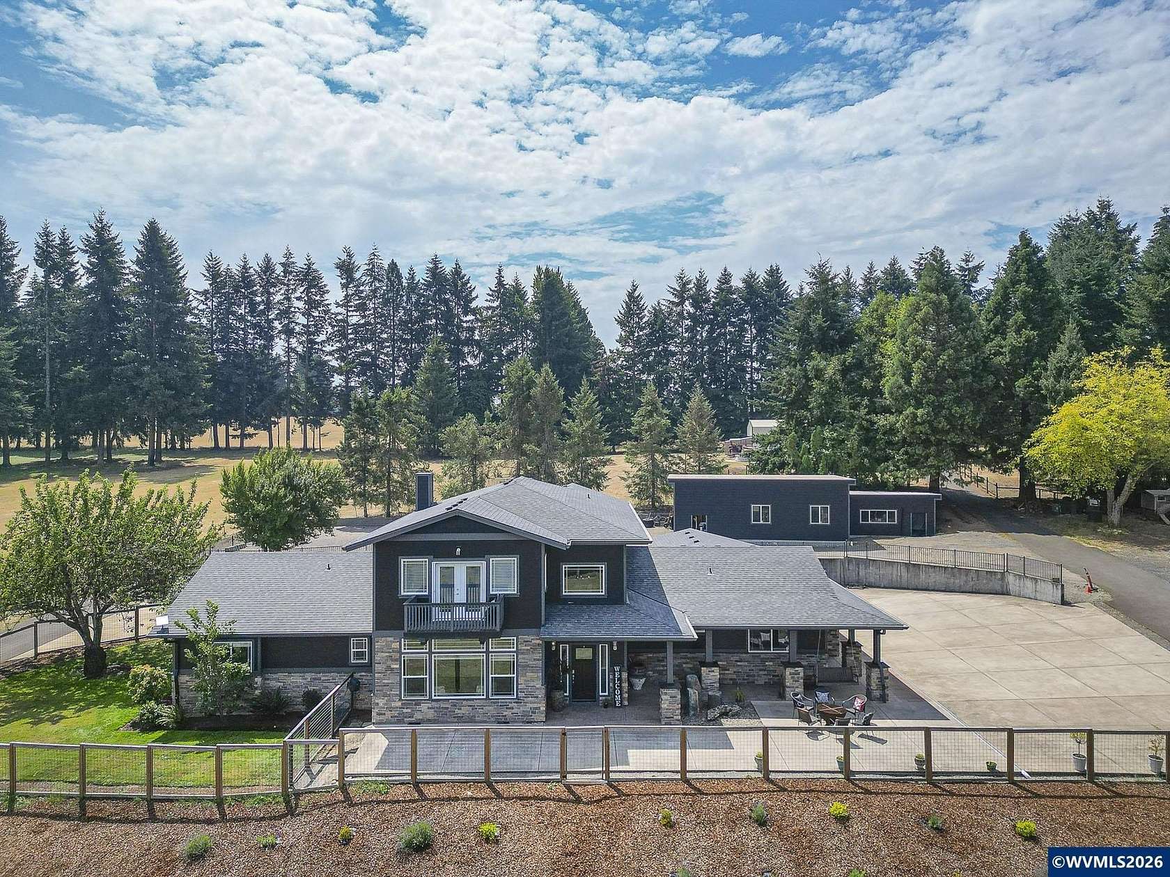 1.65 Acres of Land with Home for Sale in Aumsville, Oregon