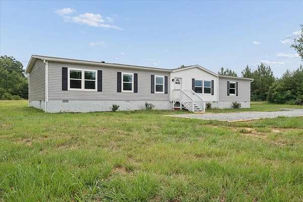 3.3 Acres of Land with Home for Sale in Nathalie, Virginia