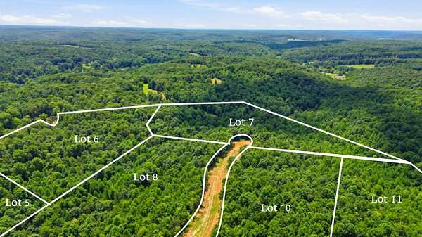 8 Acres of Residential Land for Sale in Waverly, Tennessee