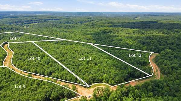 7 Acres of Residential Land for Sale in Waverly, Tennessee