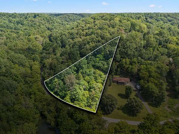 2.12 Acres of Residential Land for Sale in Manchester, Tennessee