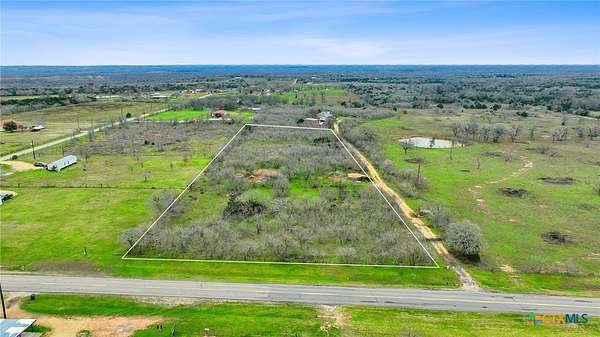 3.57 Acres of Mixed-Use Land for Sale in Dale, Texas