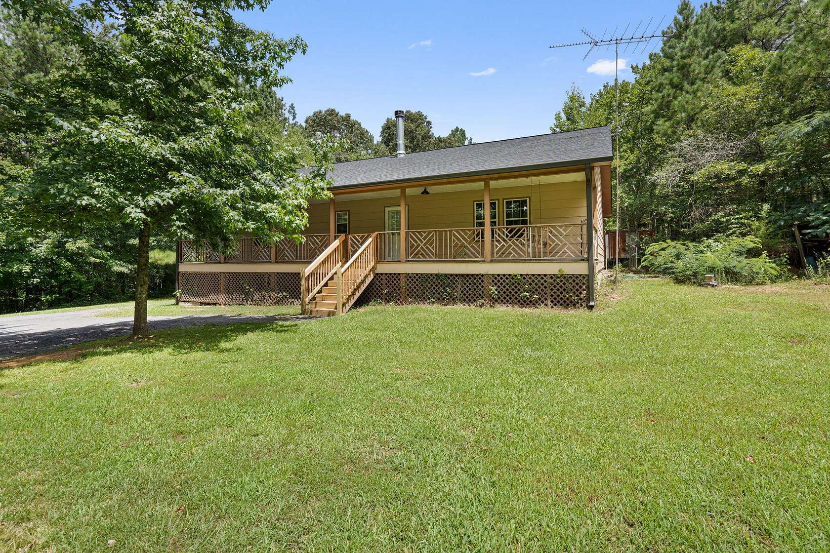 6 Acres of Land with Home for Sale in Cohutta, Georgia